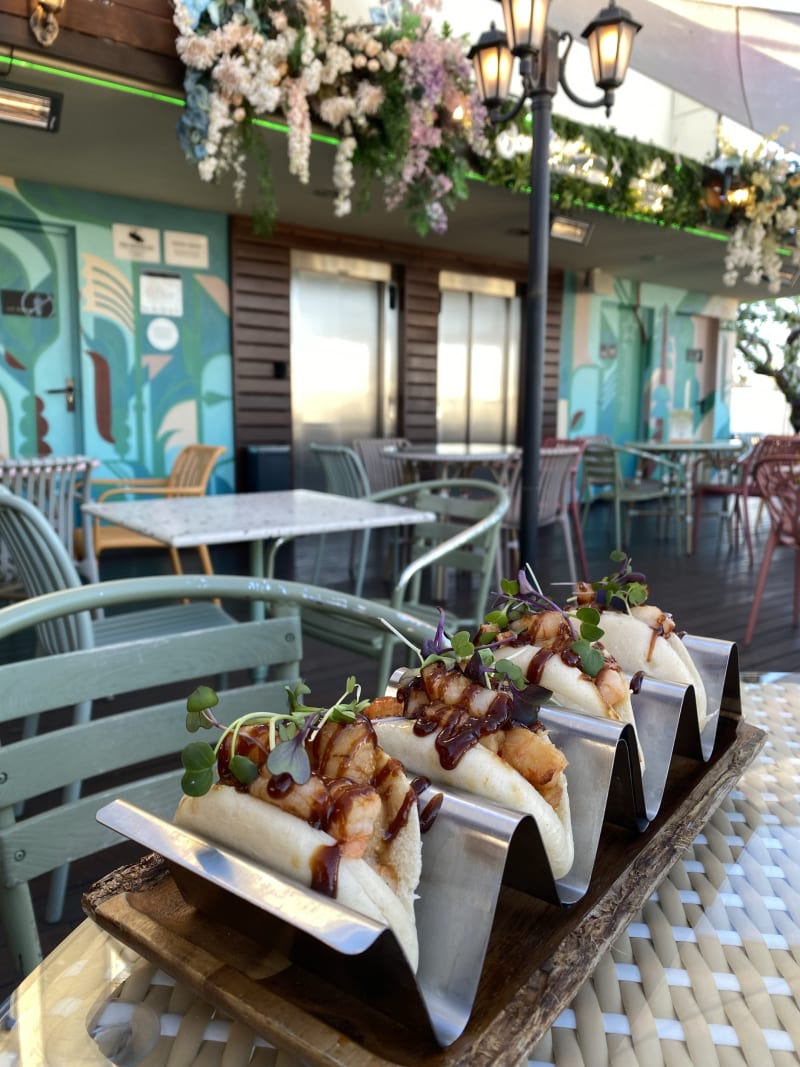 Peking-style prawn baos - El jardinet del Born, Barcelona