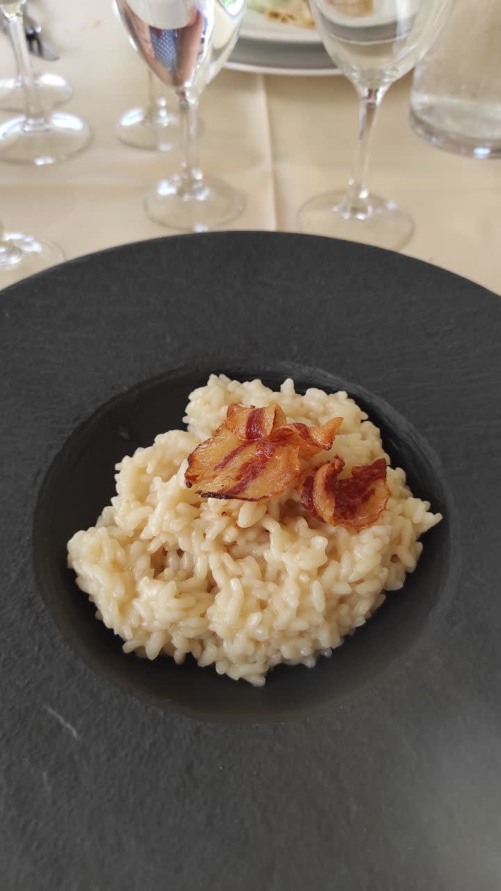 Risotto allo spumante con guanciale croccante - La Roveda