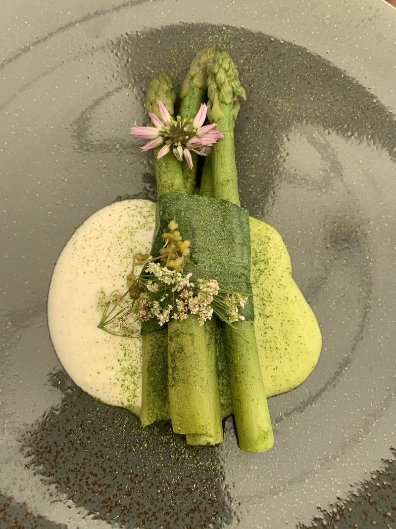 Entrée asperges ail des ours  - La Salle à Manger, Marcq-en-Barœul