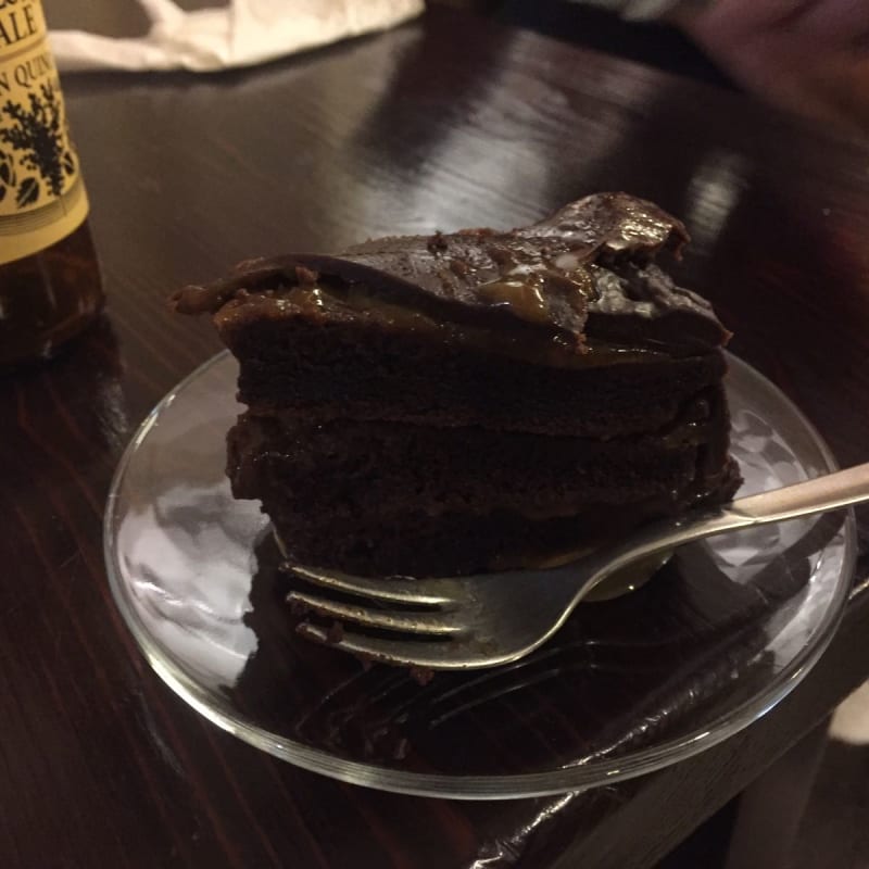 Torta sacher vegano molto gustosa! - Cibò Vegan Food, Milan