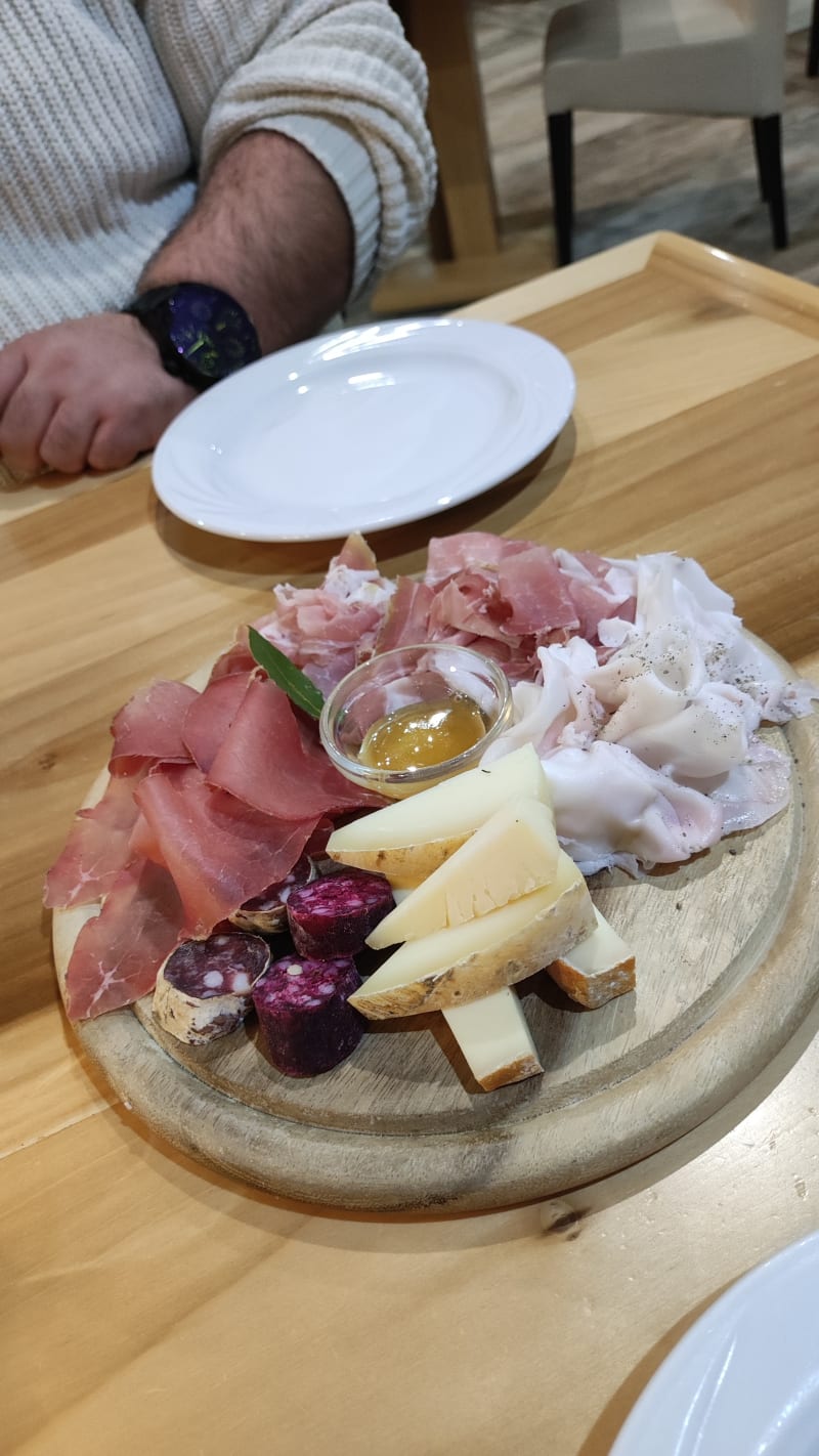 Assiette Valdostana con formaggio - Le Soleil