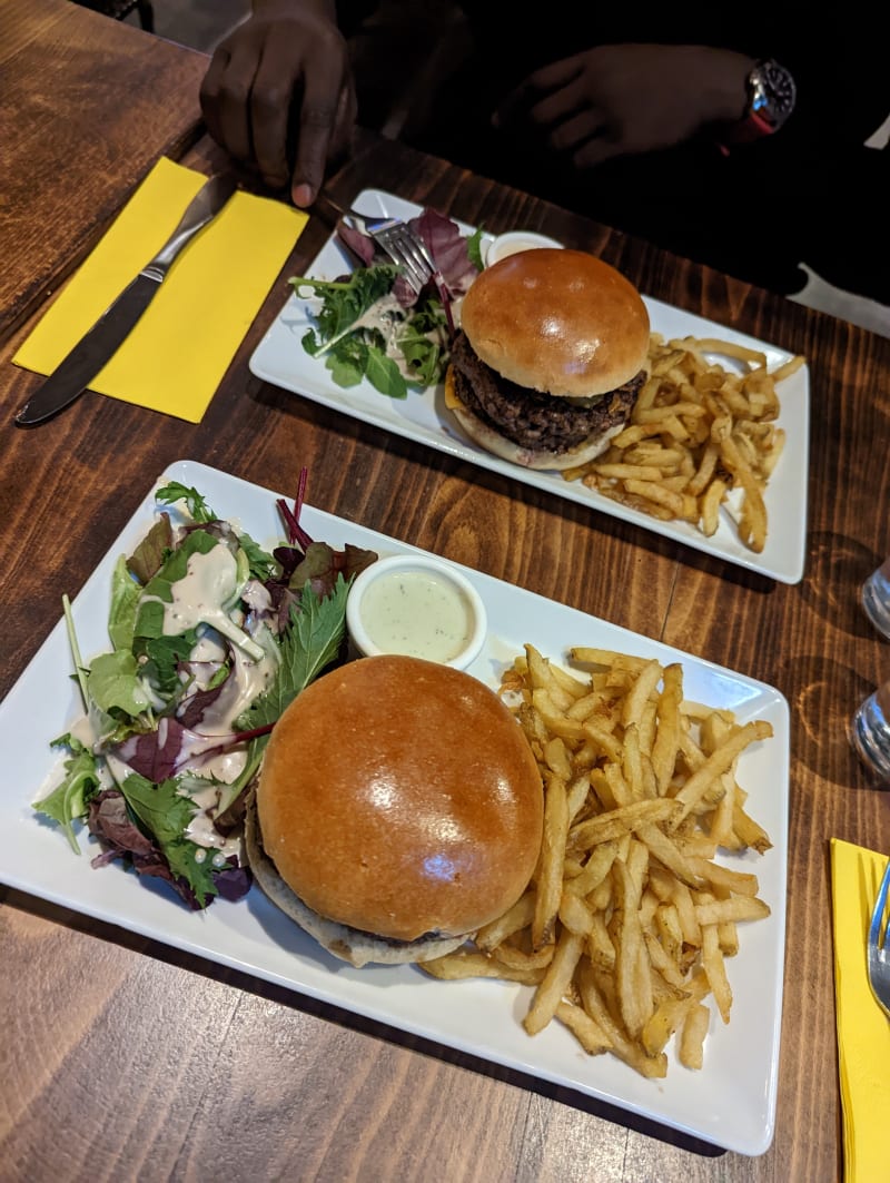 Au Bercail, Lyon