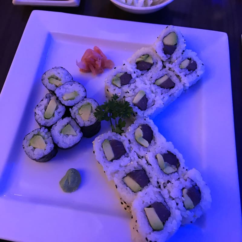 Makis et California’s  - Sakura, Paris