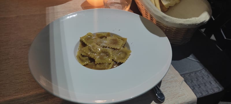 Agnolotti Gobbi al burro - Ristorante Monti, Turin