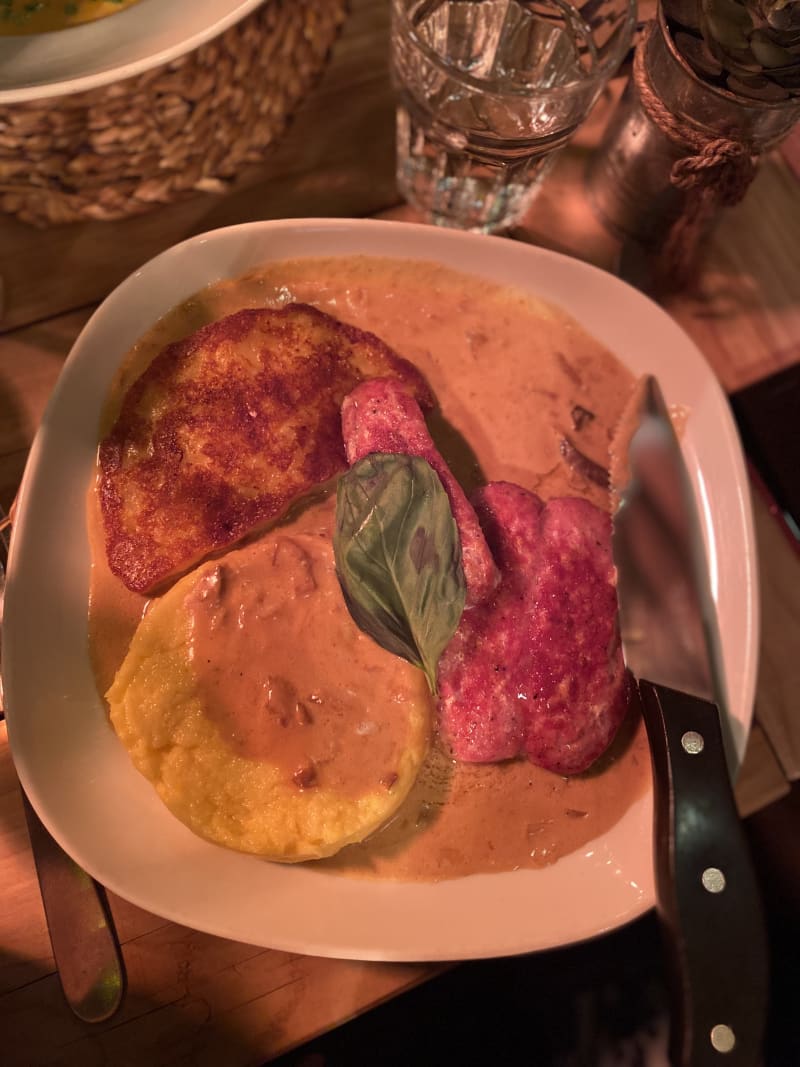 Saucisse croulante traditionnelle Frico &Polenta crémeuse - L'Atelier - Montreuil, Montreuil