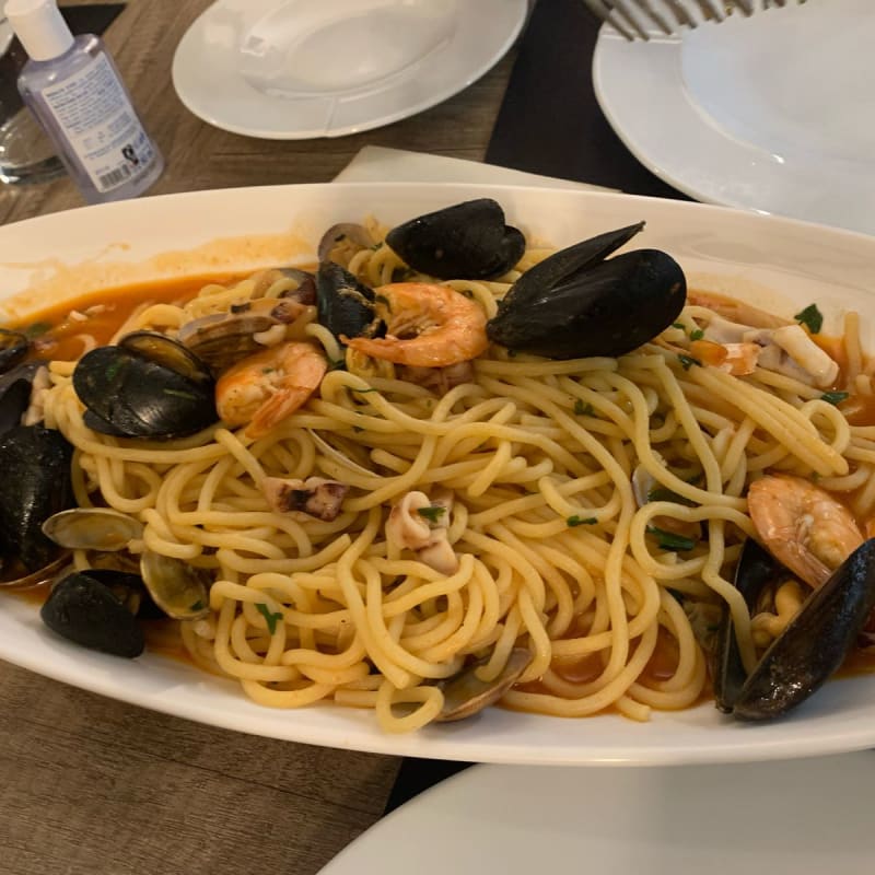 Spaghetti allo scoglio  - Villa di Bacco, Altamura