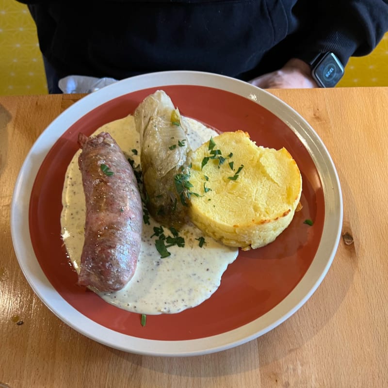 Andouillette et écrasée de pommes de terre avec endives  - M'eating Restaurant, Lille