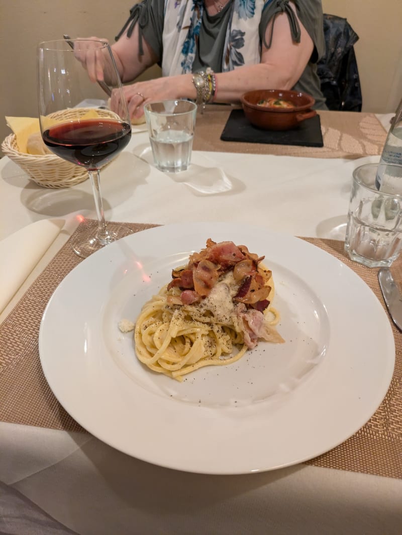 The Cave Restaurant And Wine Bar, Desenzano Del Garda