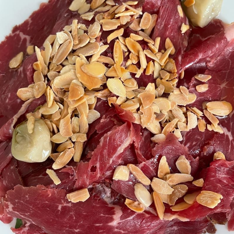 Bresaola di podolica con mandorle - Al Borgo Saraceno