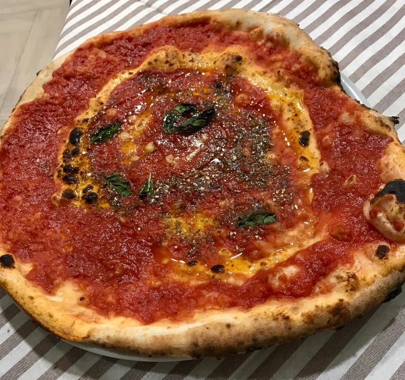 Pizzeria Vesuviana, Naples