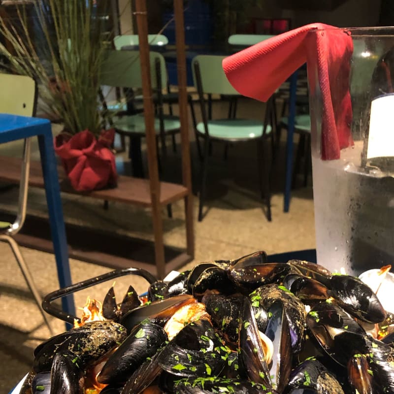 Piatto tipo paella di pesce - Altro? Mercato delle Erbe, Bologna