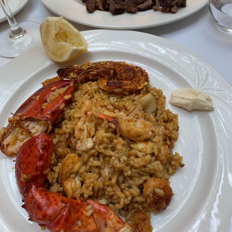 Restaurante L'Albufera Hotel Meliá Castilla en Madrid Menú 2023