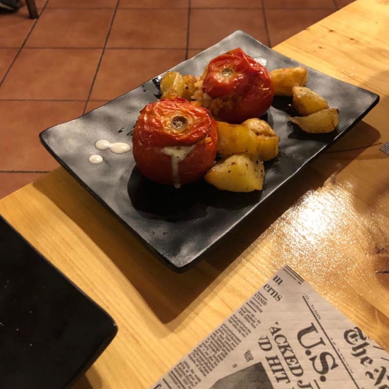 Pomodori ripieni con salsa alla menta - Osteria deGusto, Ariccia