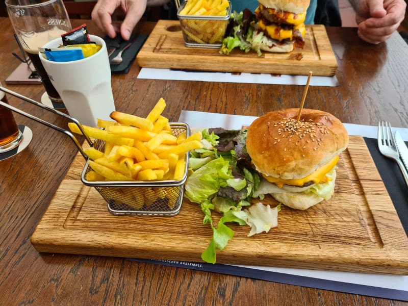 Barrel Oak Irish Pub in Montreux Restaurant Reviews, Menus, and