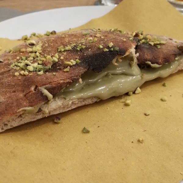 Taskina con crema al pistacchio - Strakkino, Genoa