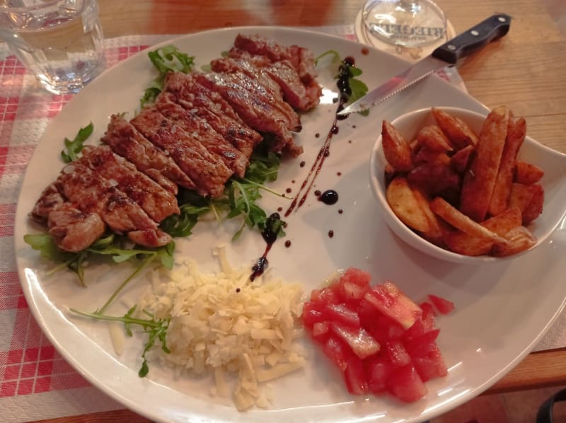 Tagliata di Fassona  - Officine Anthony's, Giaveno