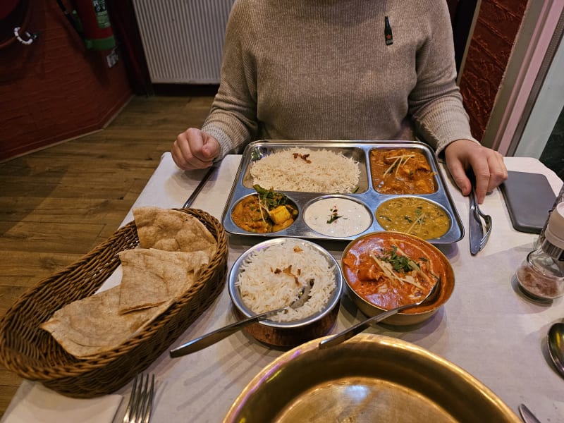 Yummy, Yeti's Food (Chicken chow mein) - Picture of Sherpa Restaurant,  Amsterdam - Tripadvisor