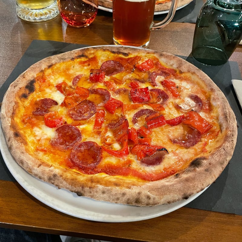 Diavola più peperoni  - Pizzeria Ristorante Columbus (Forno a Legna), Mestre