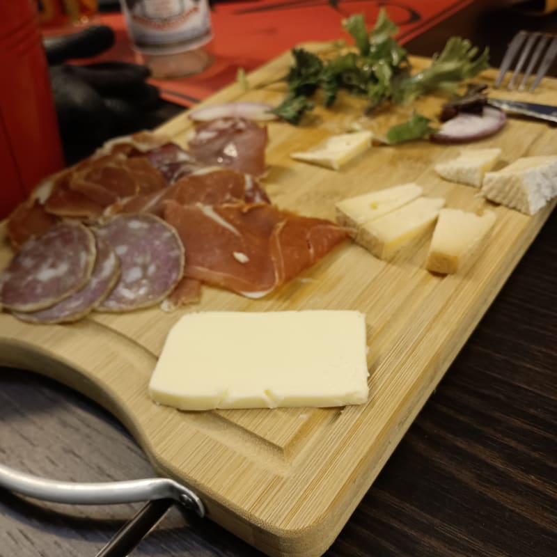 Planche apéritive ardennaise (charcuterie et fromage) pour 2 - Brasserie Restaurant L'Ardennais, Reims