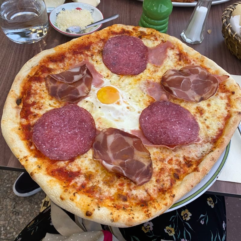 Pizza trois jambons - Palermo, Courbevoie