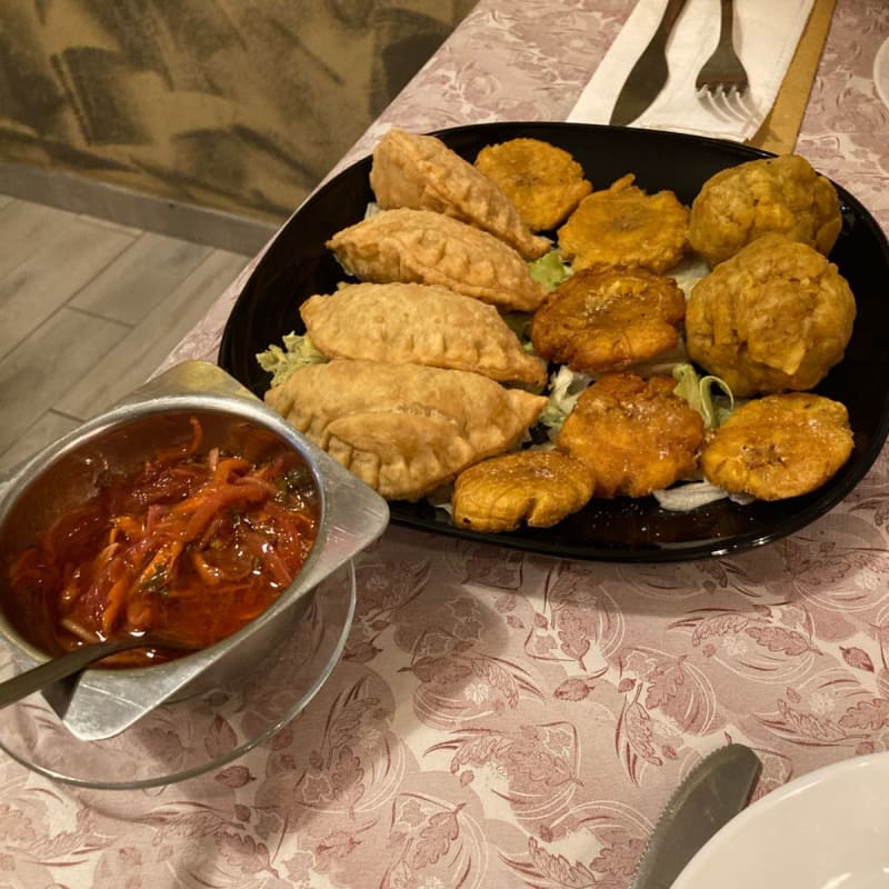 Patacones e empanadas - El Patacon, Savona