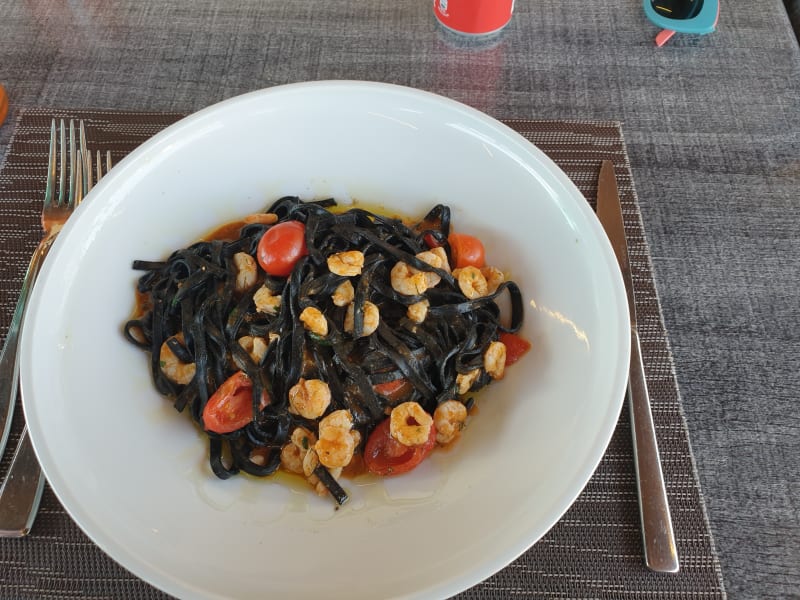 Tagliatelle con burrata e gamberetti. - Cordai Orazio, Acireale