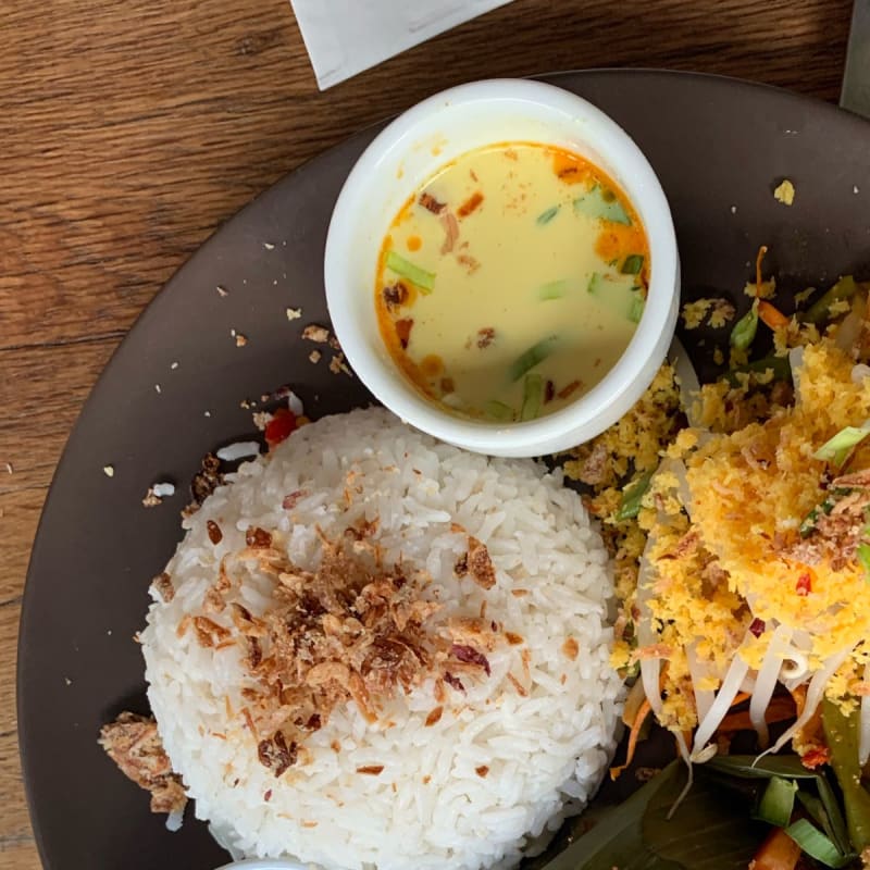 Saveurs douces sur le poisson par contre les légumes trop relevés pour les enfants - Mamabali - Paris 11, Paris