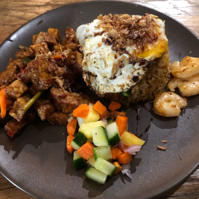 Très bon le nasi goreng au crevette, vrai délice. Je suis fan ! - Mamabali - Paris 11, Paris