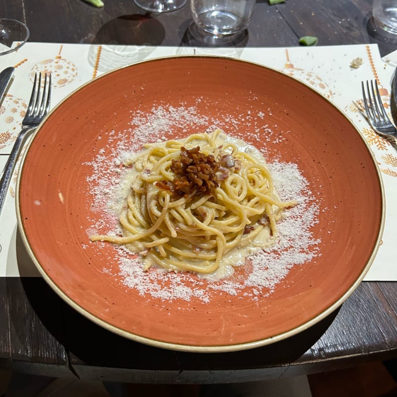 Spaghetto carbonara con ricotta di bufala  - Mingone