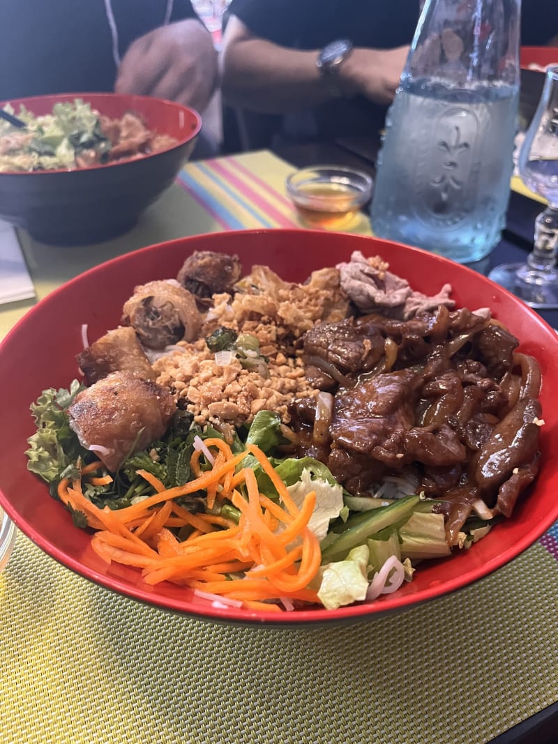 Pho Bobun, Paris