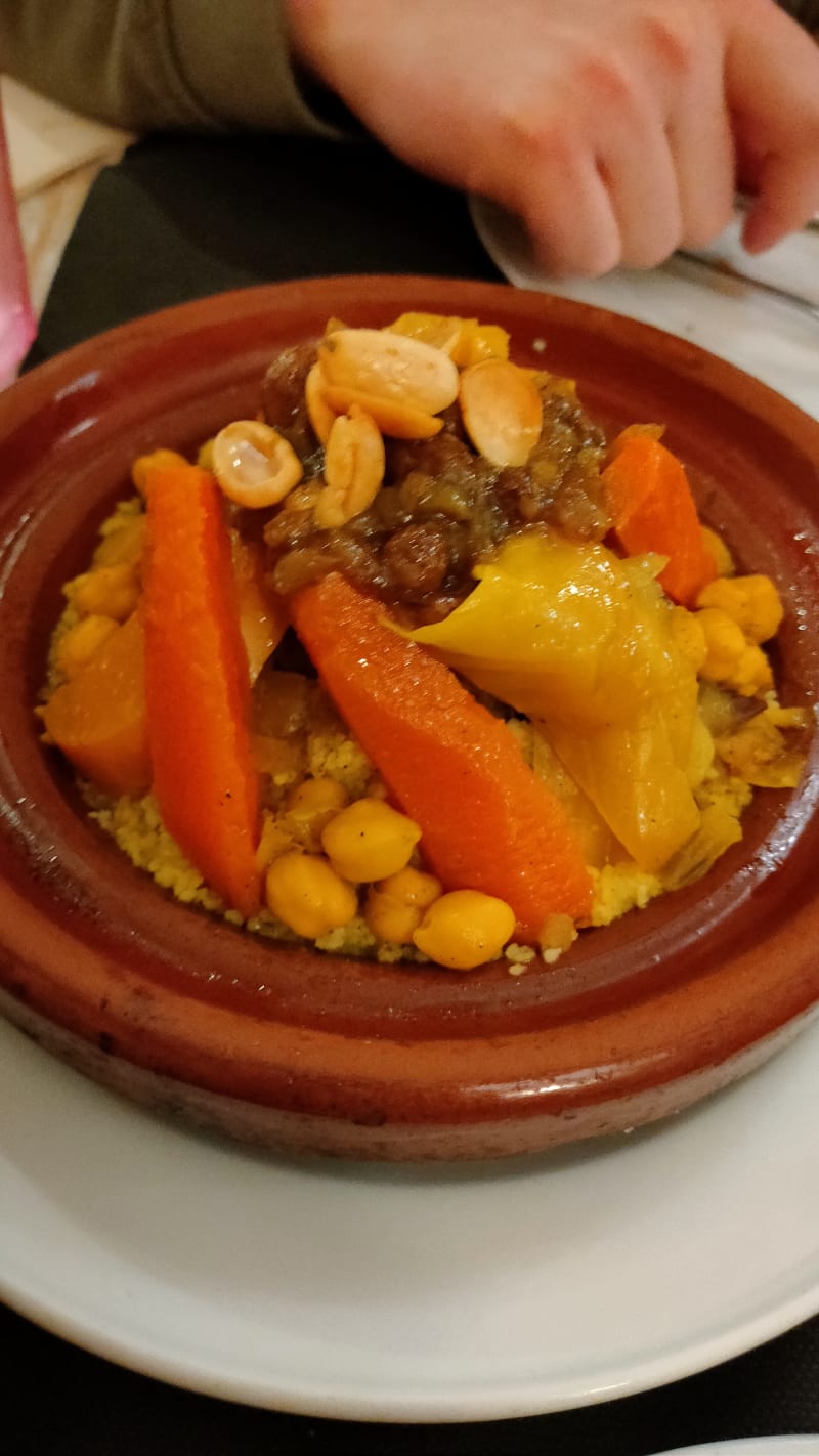 Tajin - Restaurante Árabe Halal Marrakech, Barcelona