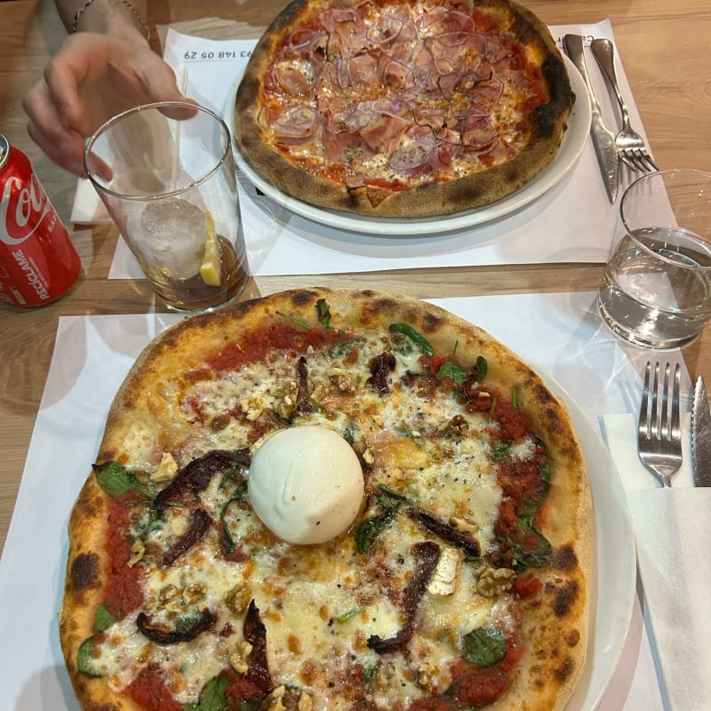 Popeye y proscutio con cebolla  - Pizzeria Chuek's