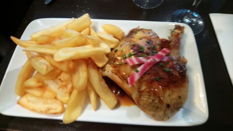 Poulet fermier  - Mucha Café, Paris