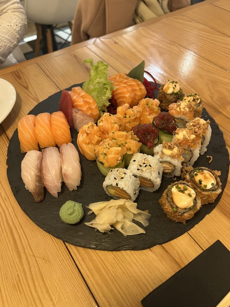 Sushi dos Sá Morais - Rua Castilho, Lisbon