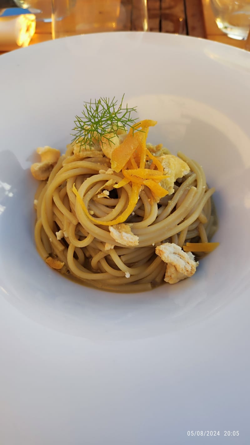 Spaghettone all’anemone di mare - La Persiana, Livorno