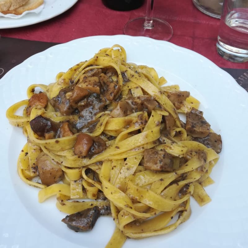 Tonnarelli tartufo e funghi porcini - Amici della Locanda