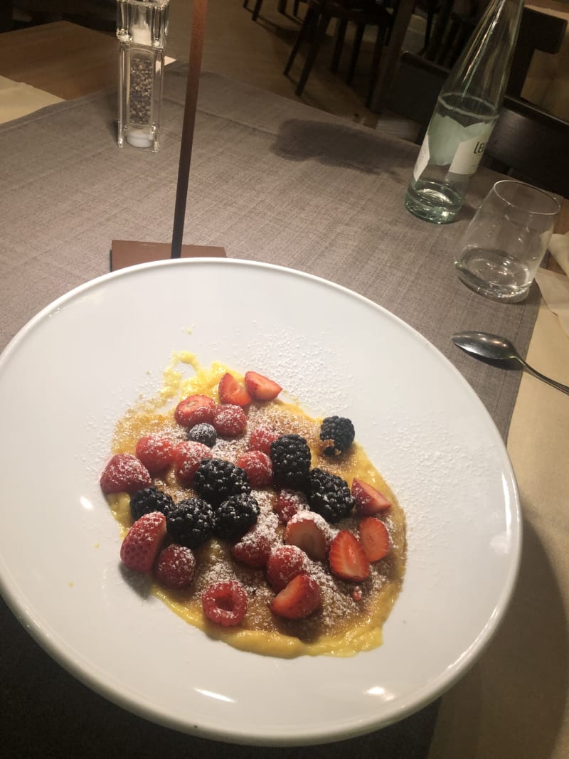 crema catalana con frutti di bosco - Trattoria Risol