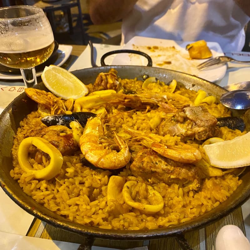 Delicioso  - Las Bóvedas de Cibeles, Madrid