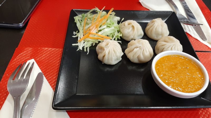 Mixte Momo - poulet/légumes (entrée) - La Cuisine de l'Himalaya, Paris