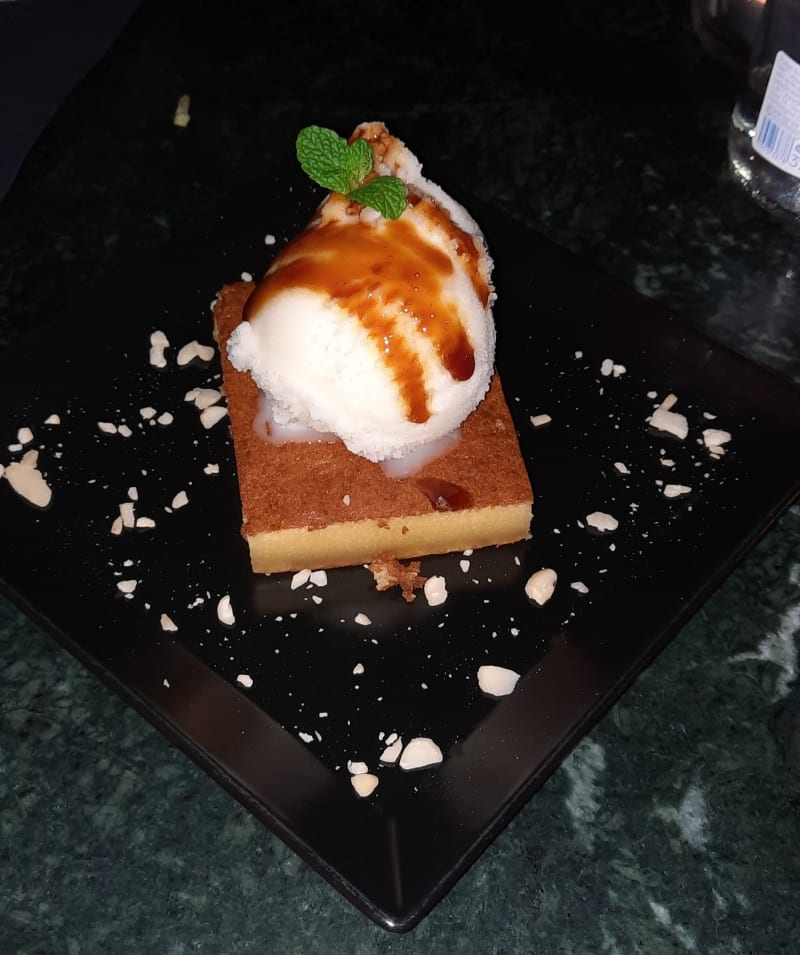 Machu Picchu  White Brownie - Matchamama, Lisbon