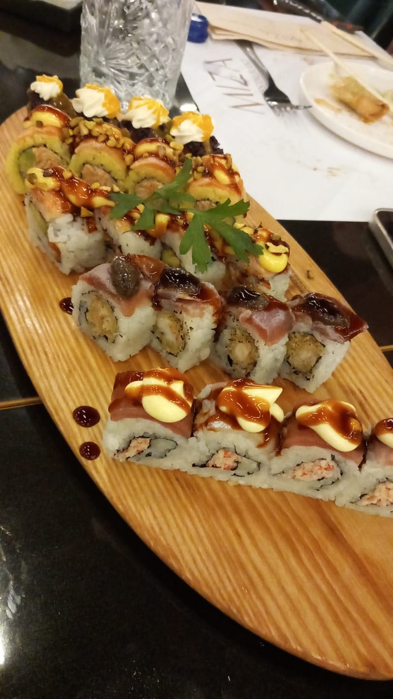 Miza Sushi, Pompei