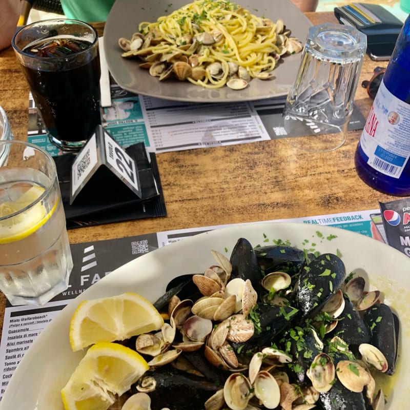 Souté di cozze e vongole e spaghetti alle vongole - Stabilimento Balneare Al Faro, Alba Adriatica