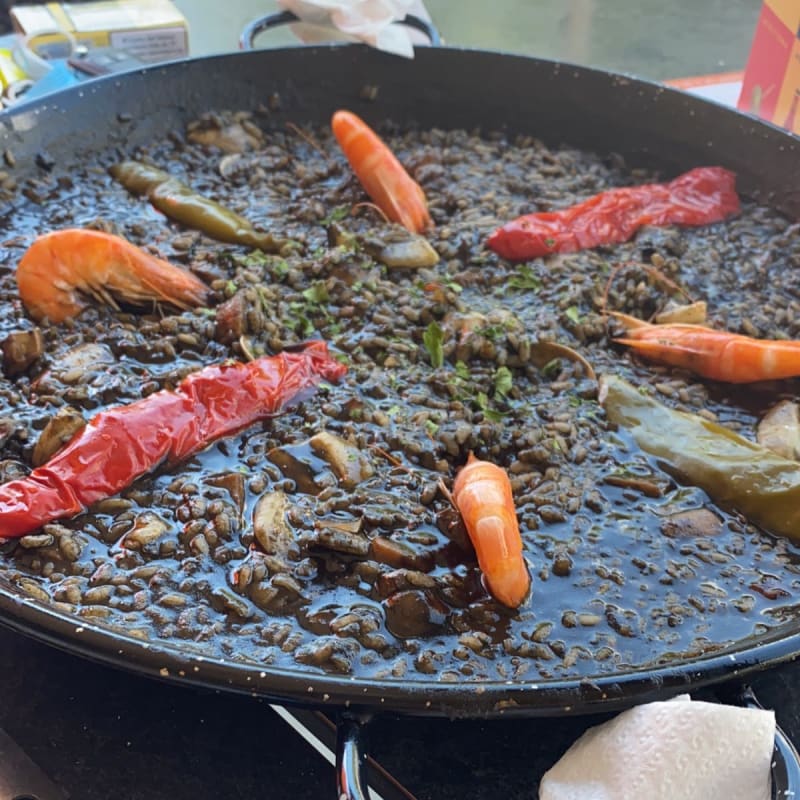 Arroz negro con alioli - Cocina Selecta, Móstoles