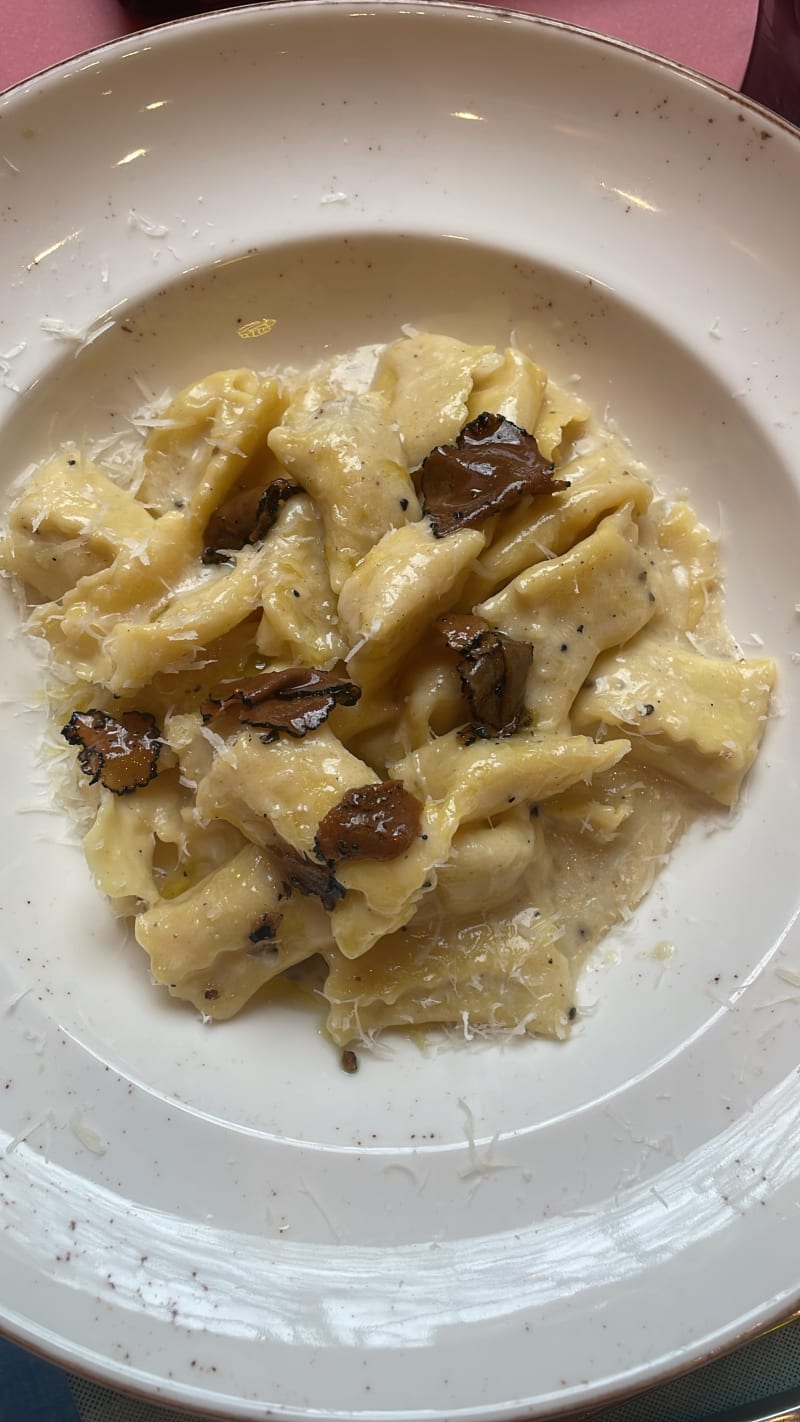 Fresca Pasta Club, Milan