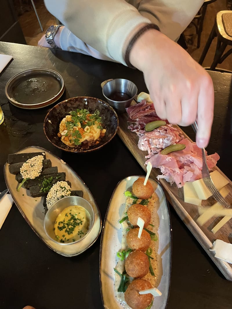 SOURIRE GALANDE tapas françaises, Paris