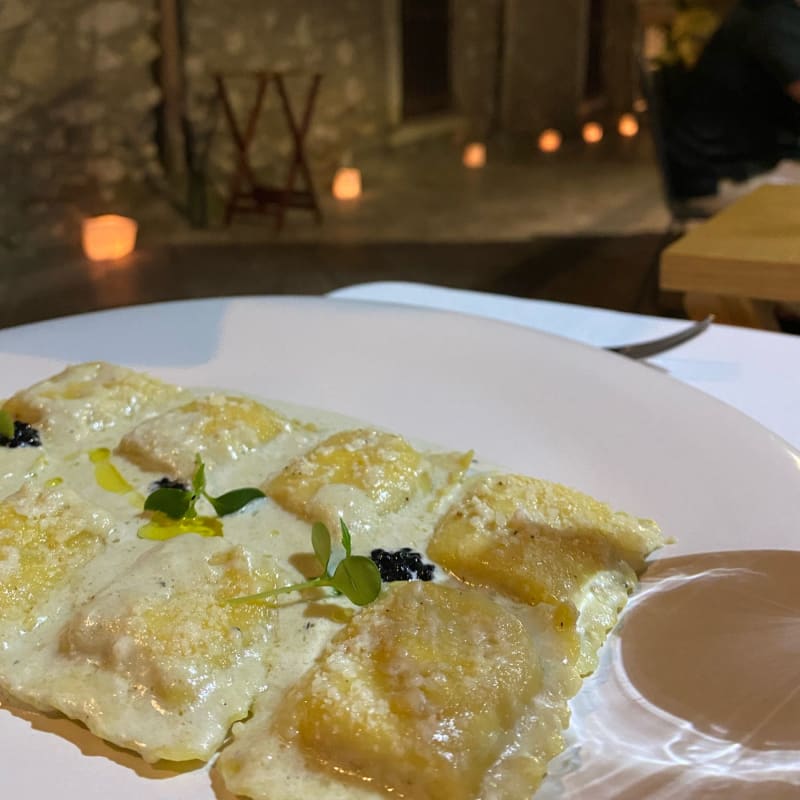 Ravioli crostacei e tartufo - Ristorante Le Naumachie, Taormina