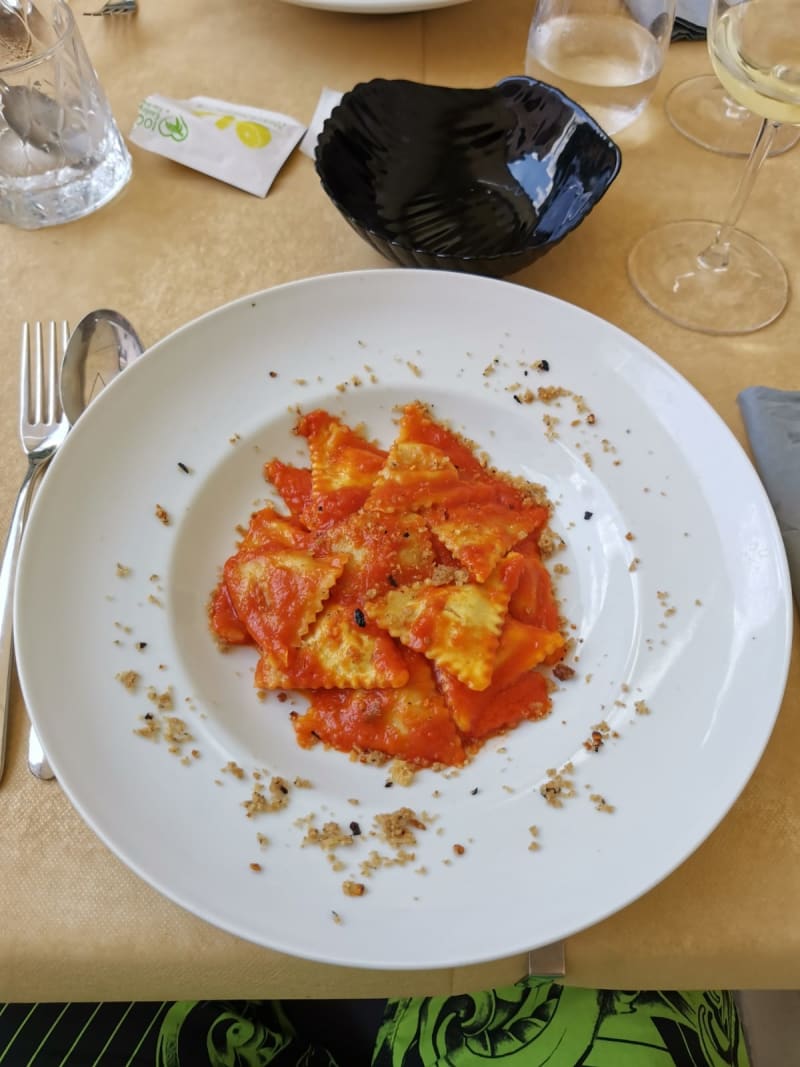 Ravioli di pesce fatti in casa con pomodoro e panure piccante  - Lovenis Senza Glutine