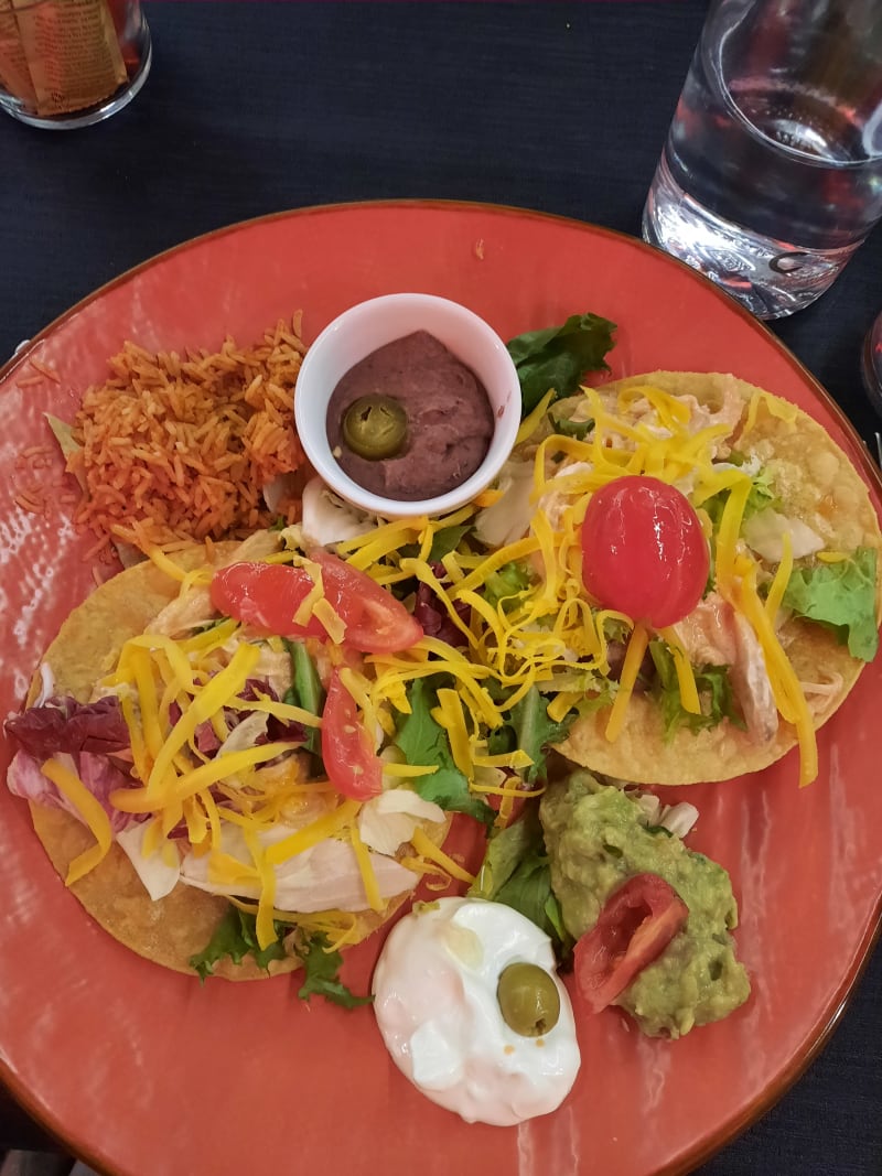 Chicken tostadas - Quartiere Latino, Lodi