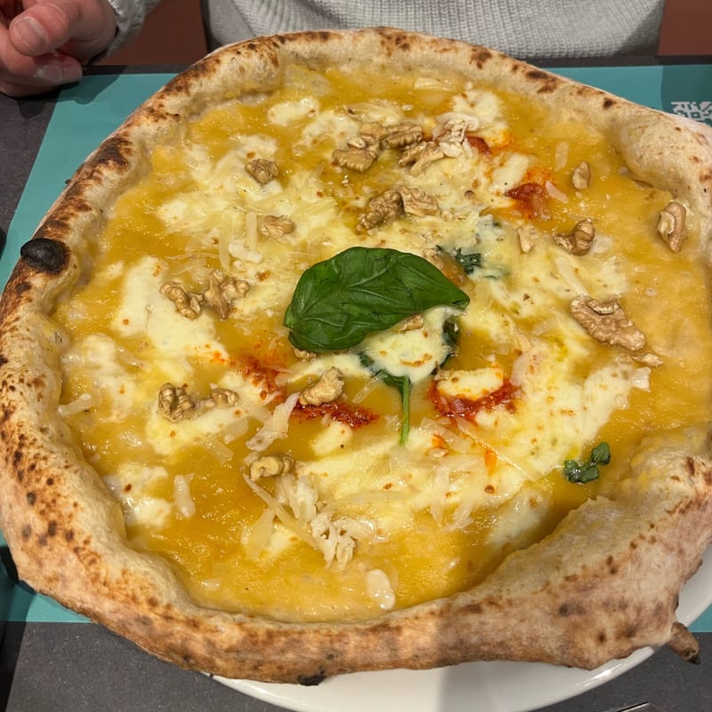 Pizza L’Avvocato - Vurria - Moscova, Milan