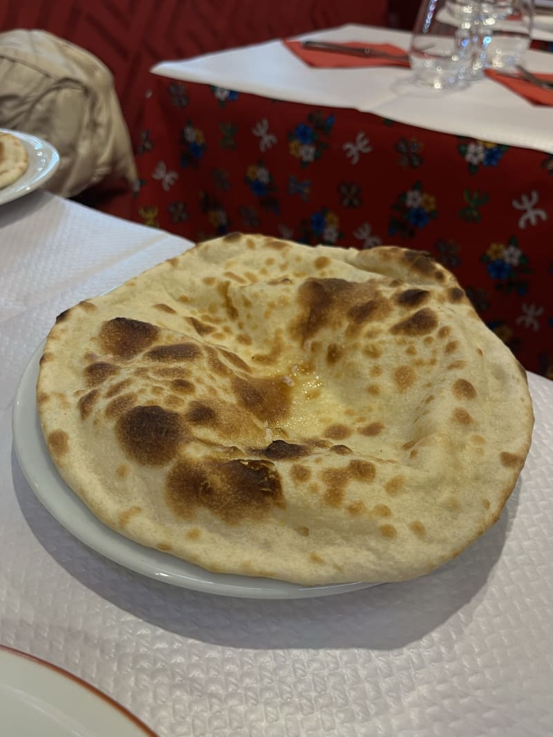 La reine du kashmir, Paris